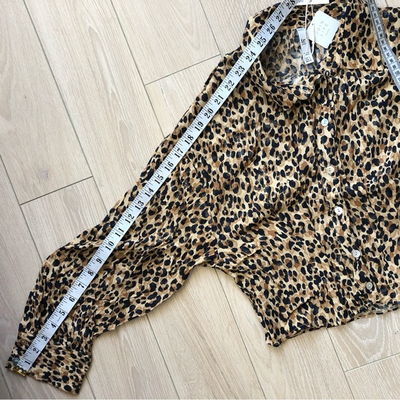 NWT Zara trf Collection Leopard Print Cropped Button Up Shirt Size S - Picture 2 of 9
